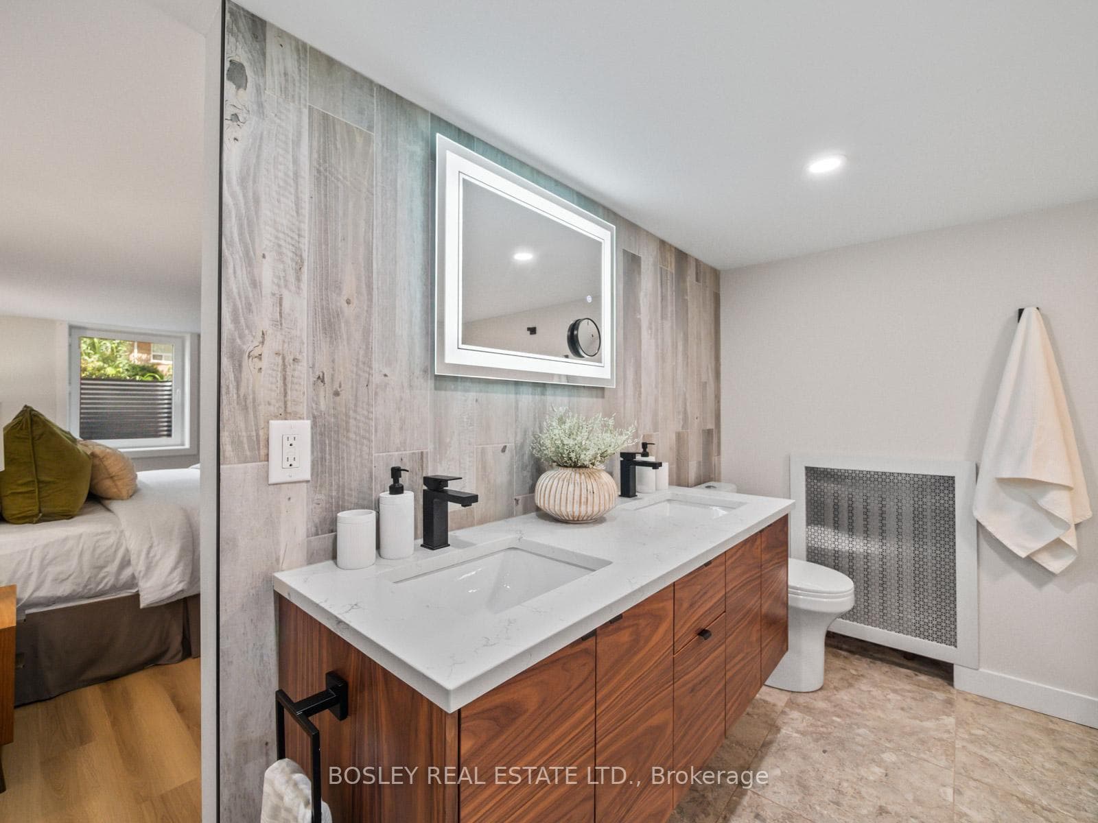 60 Glenside Avenue photo 39
