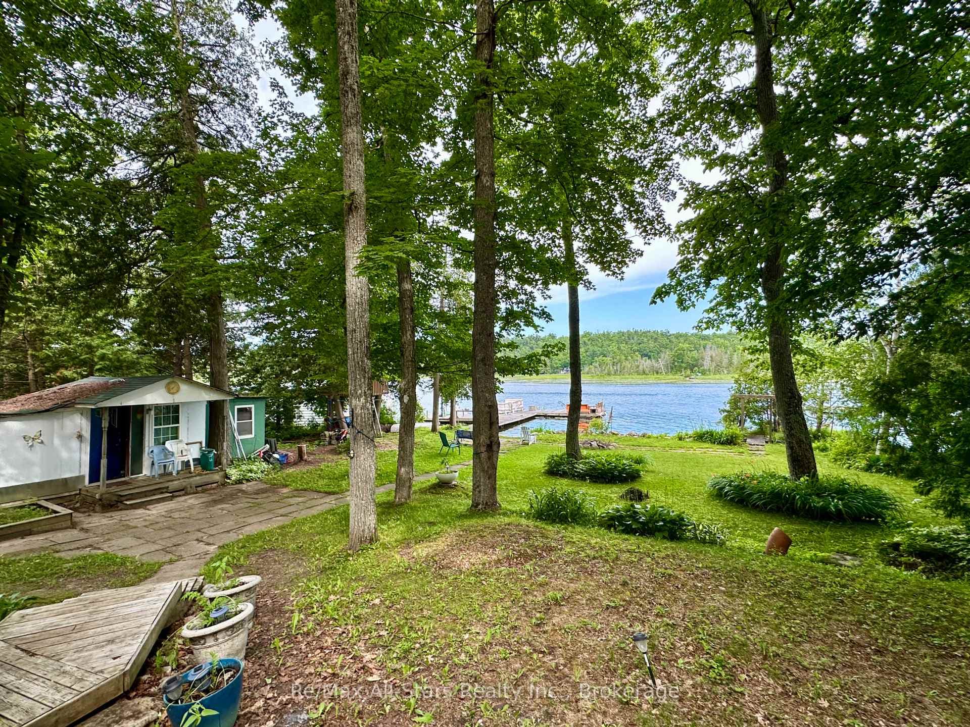 38 Dewey's Island photo 25