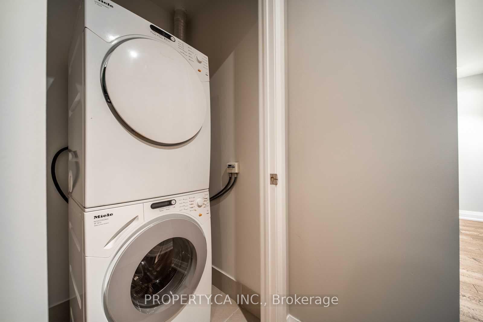 80 John Street Unit 3202 photo 23