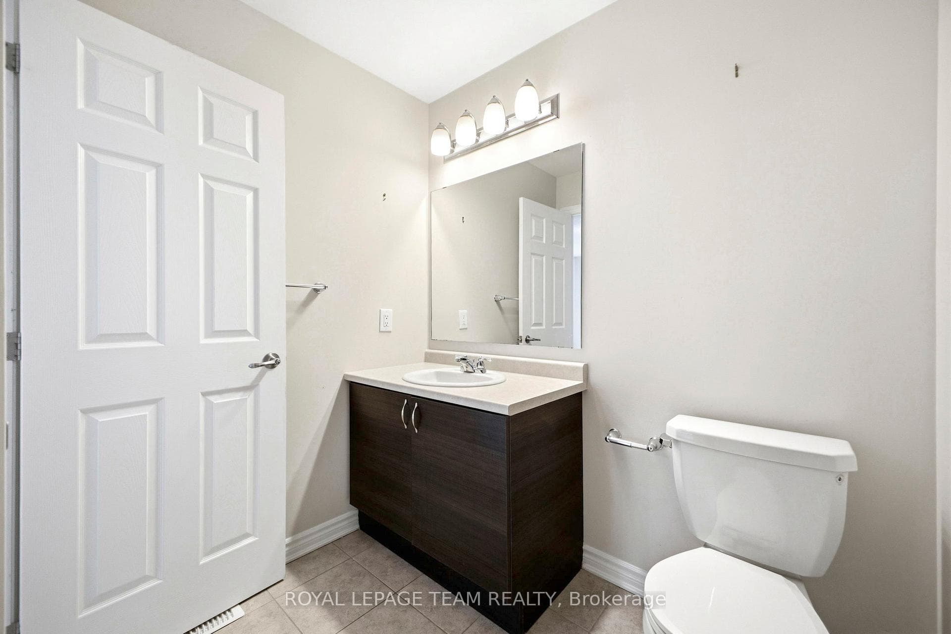 362 Aphelion Crescent photo 23