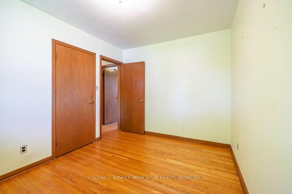 82 McDonald Avenue photo 29
