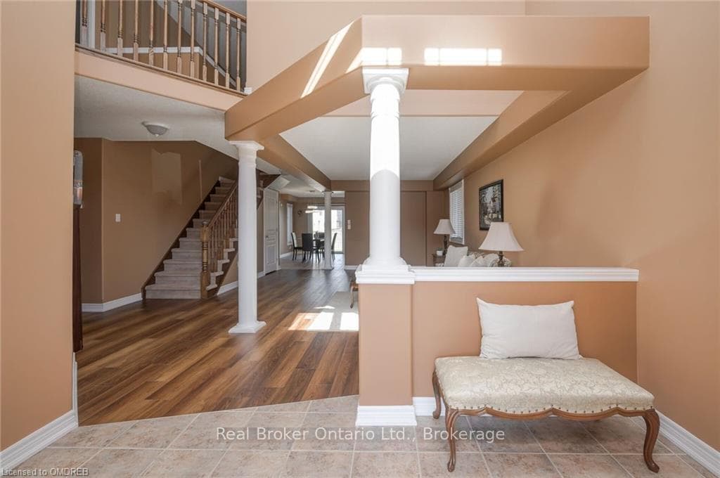 88 SUMNER CRES N/A photo 5