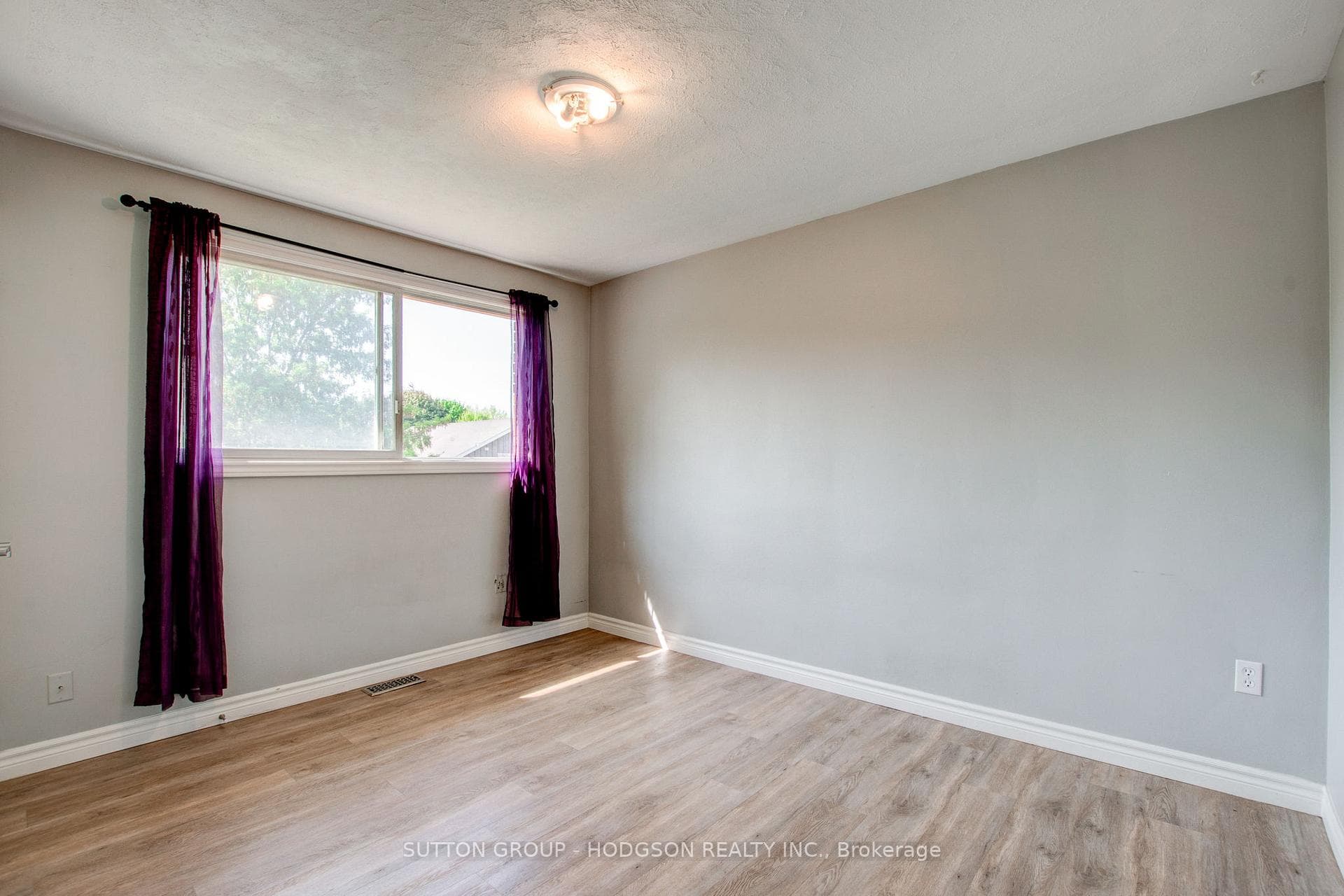 151.5 WALNUT Street photo 18