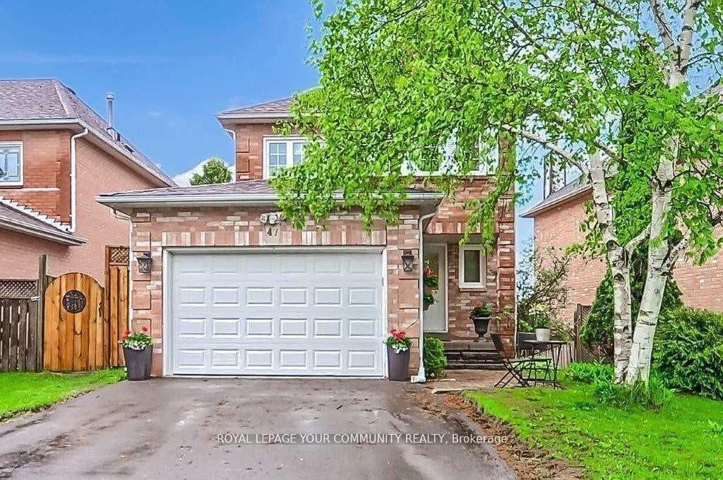 47 Chiswick Crescent photo 1