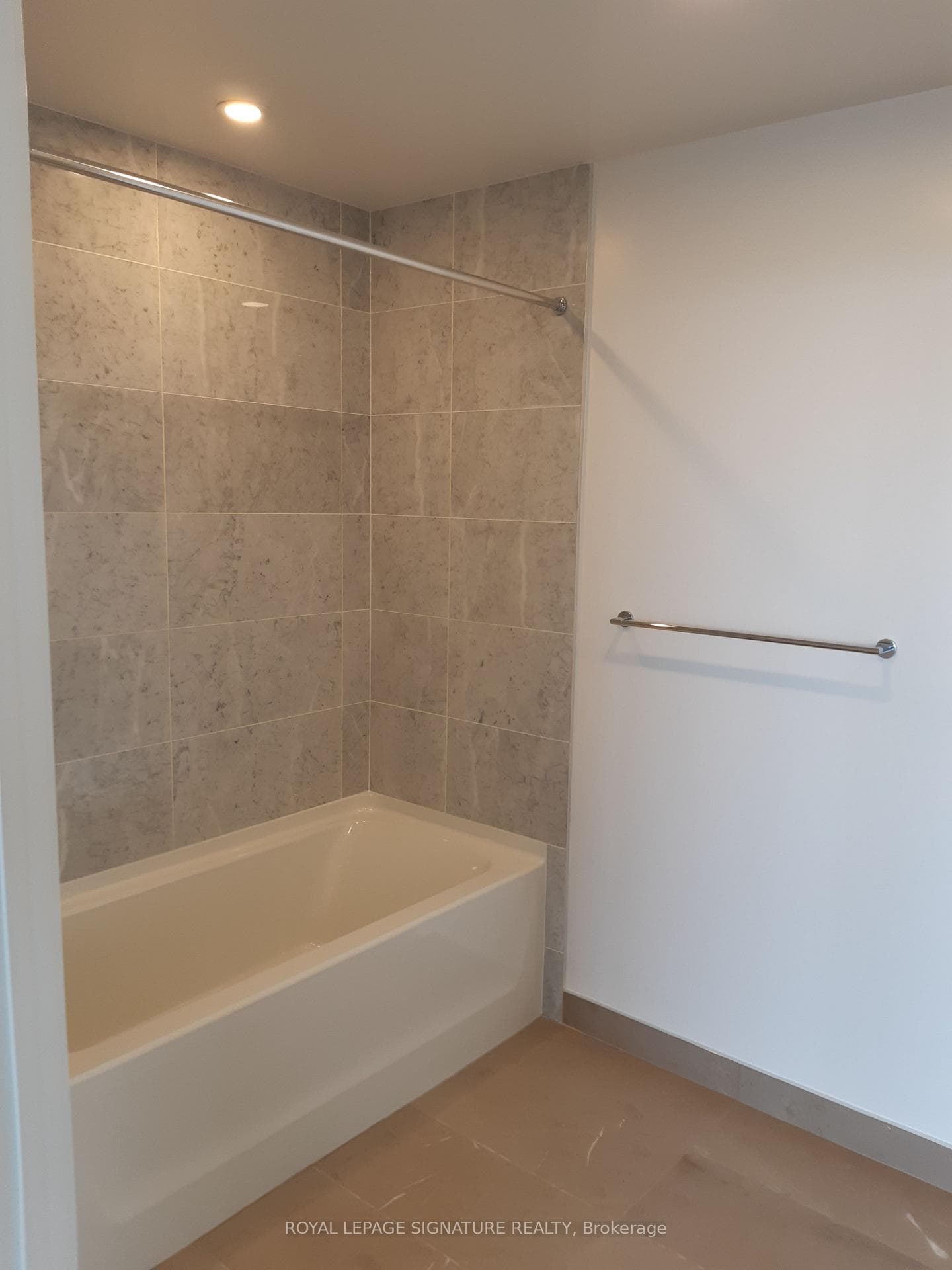 50 O'Neill Road Unit 2011 photo 10