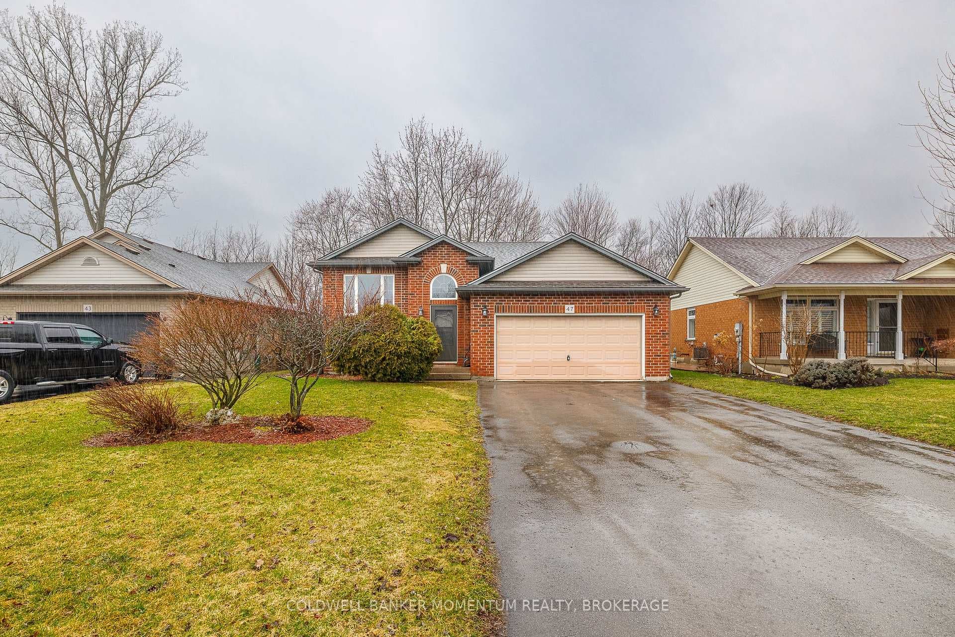 47 Thorold Avenue photo 3