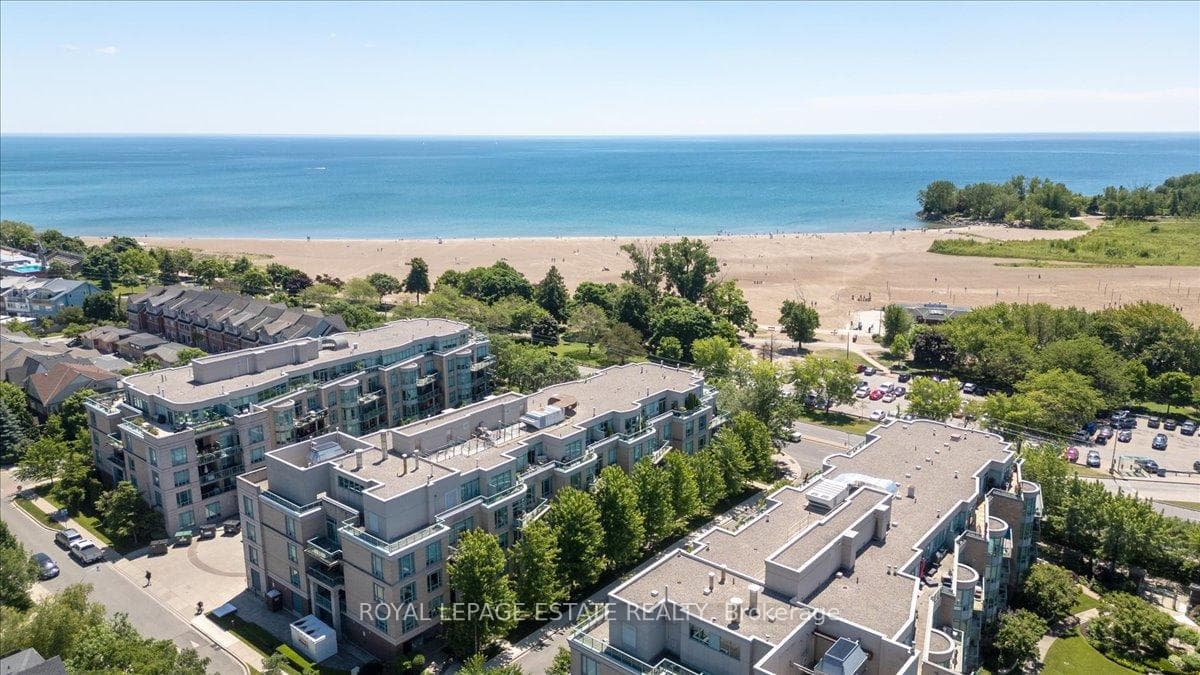 9 Boardwalk Drive Unit 112 photo 37