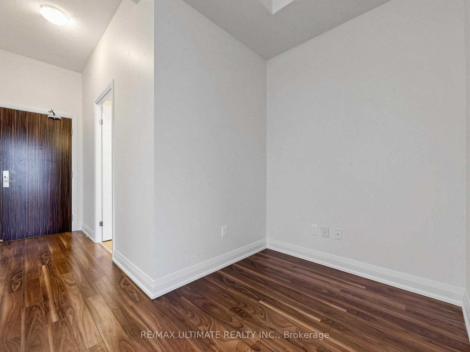 8763 Bayview Avenue Unit 721 photo 24