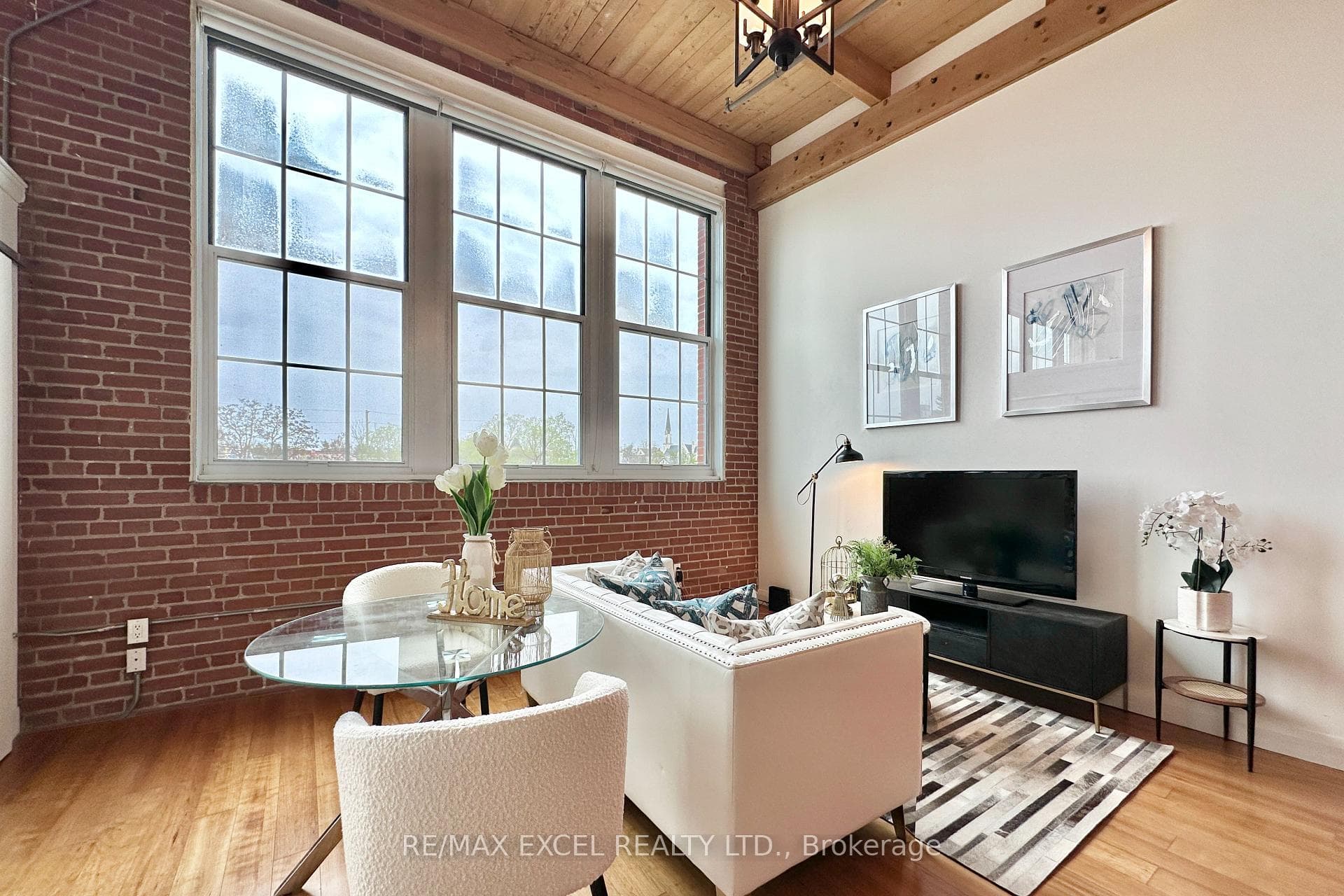 543 Timothy Street Unit 308 photo 1