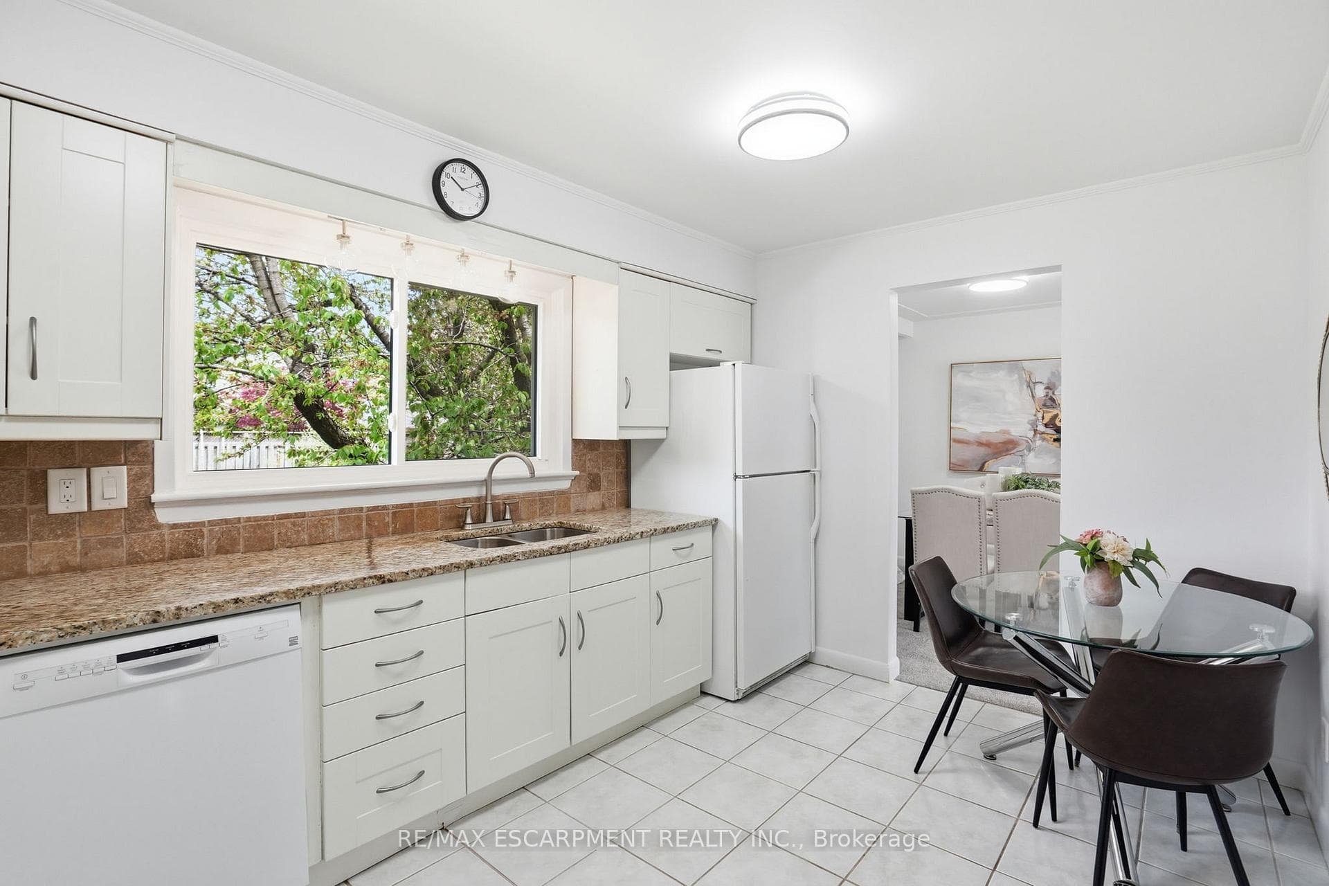 773 Paling Road photo 9
