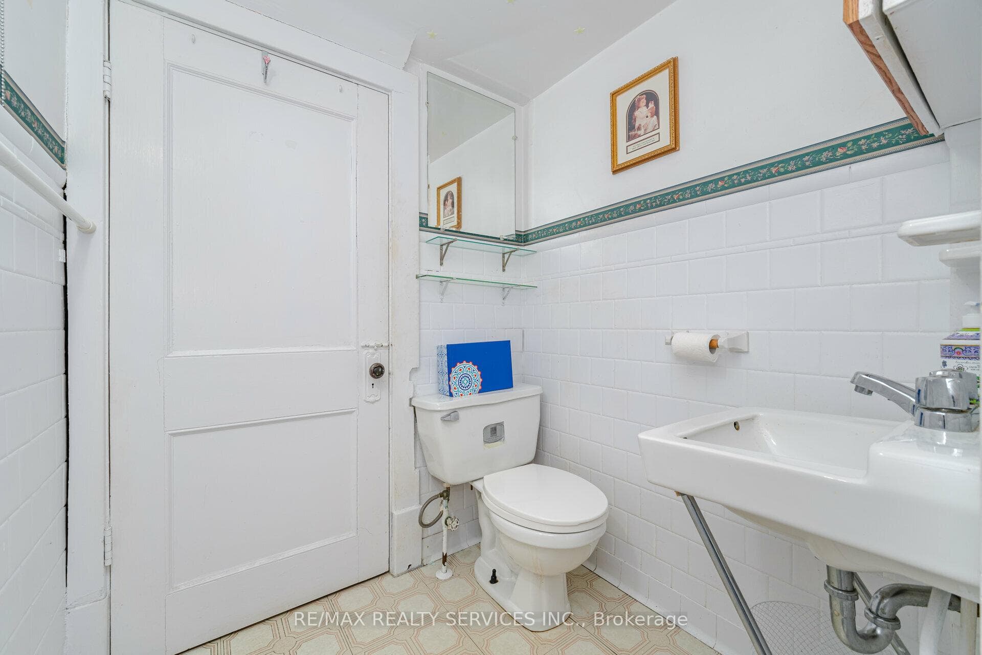 98 Mill Street photo 22
