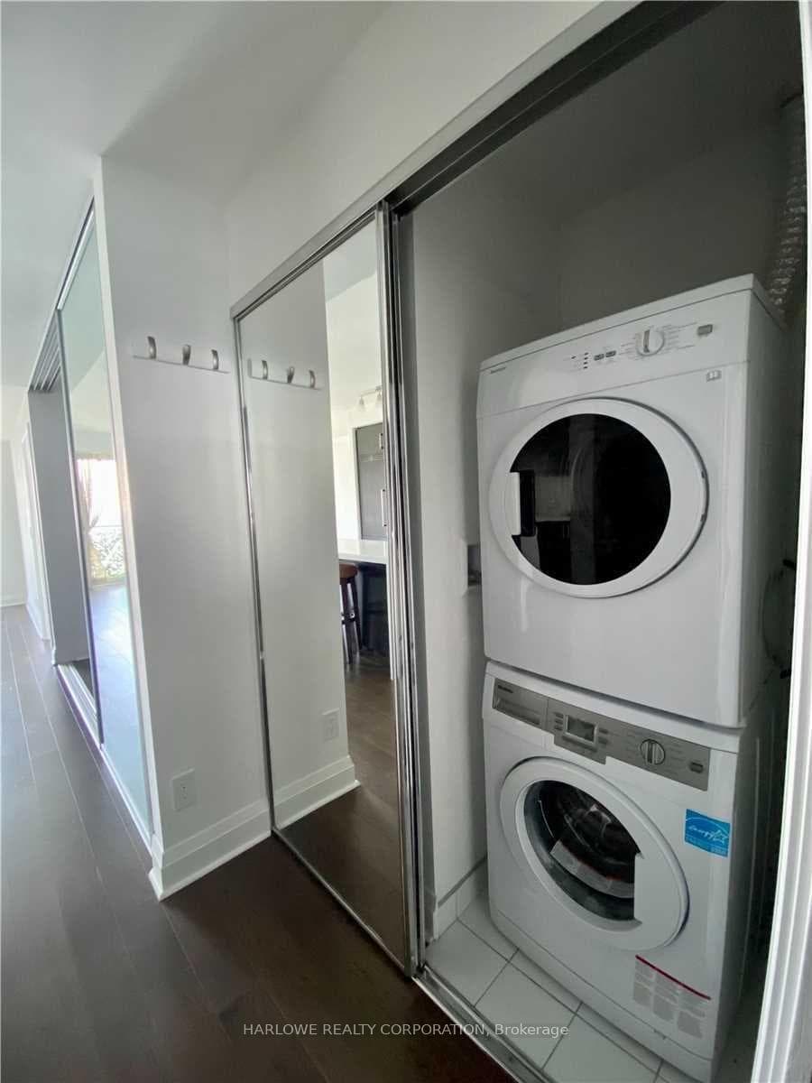 65 St Mary Street Unit 3205 photo 18