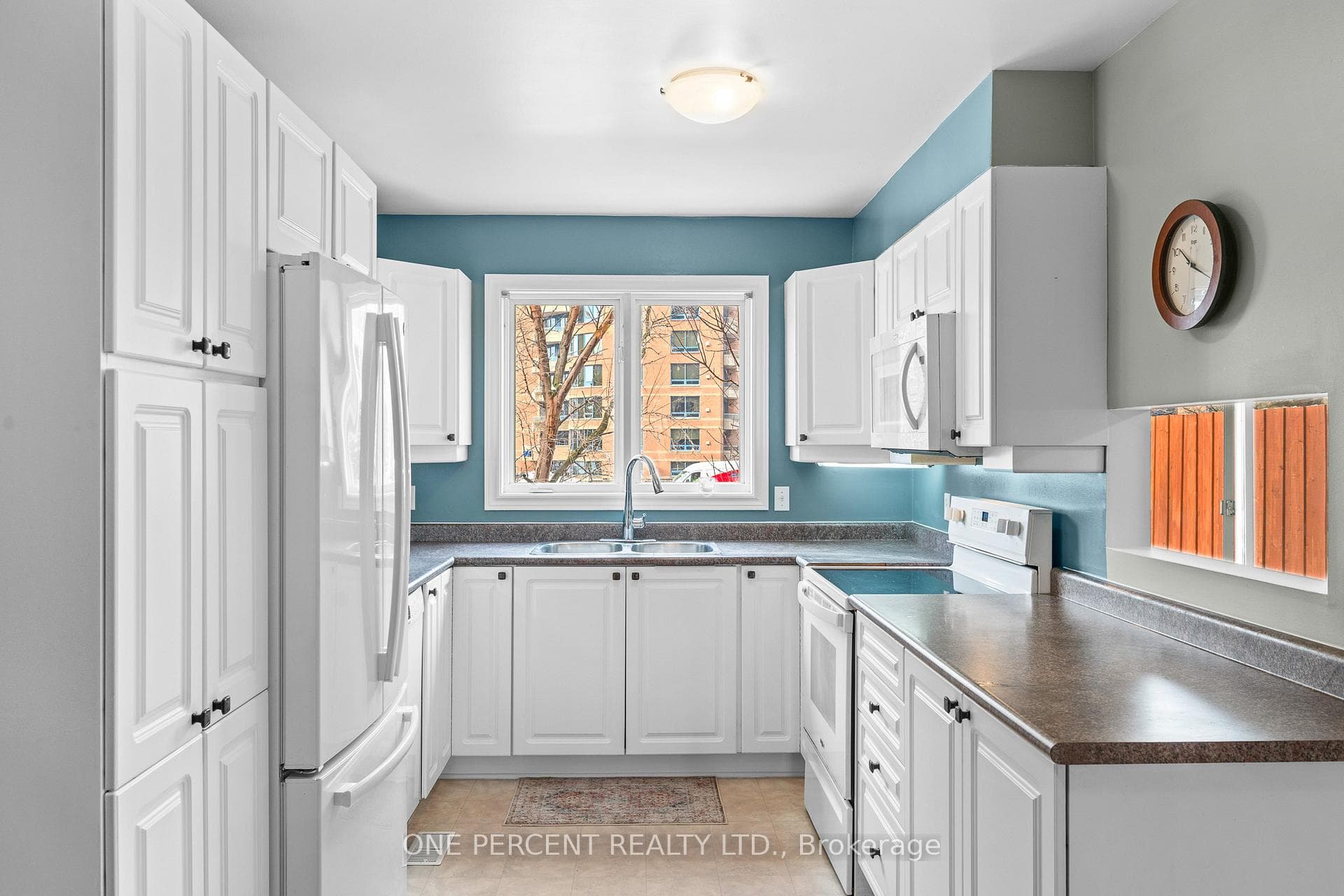 30 Maplehurst Avenue photo 21