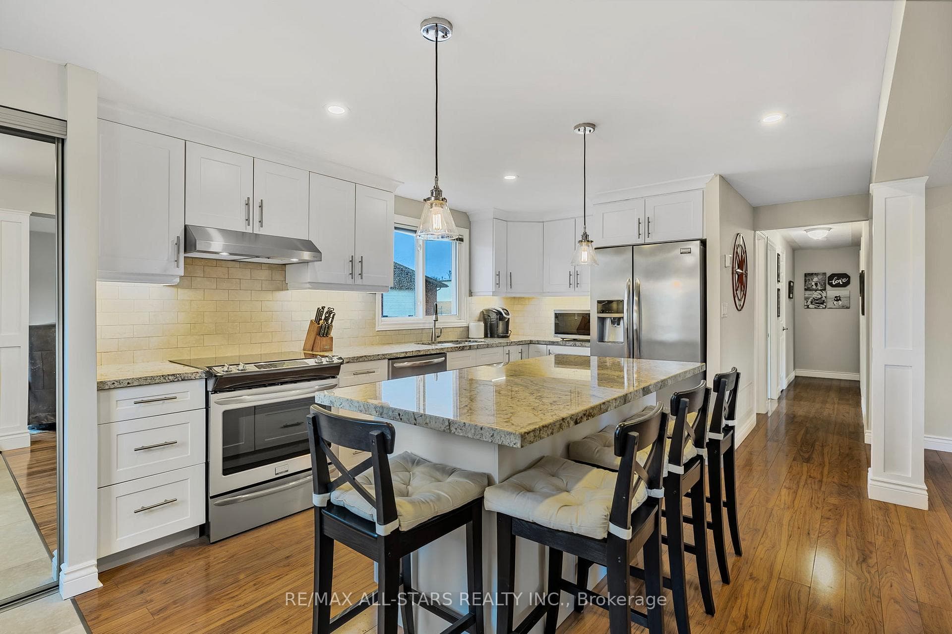 Main level Kitchen great for entertaining.