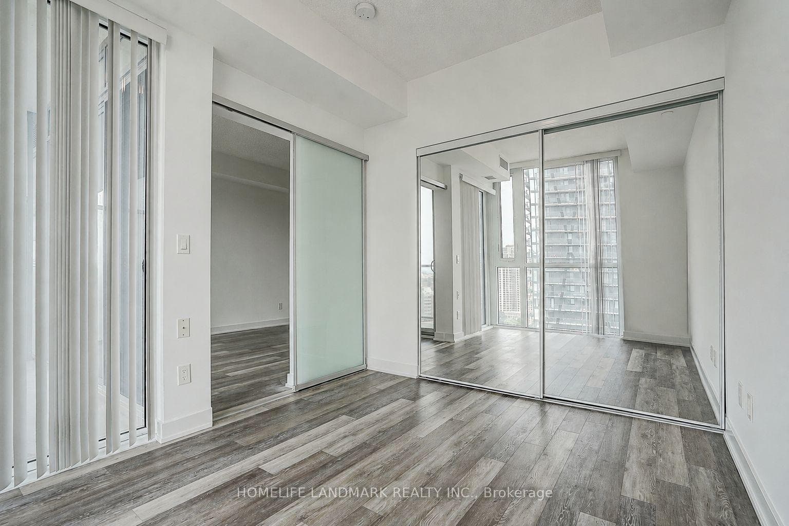 5180 Yonge Street Unit 2002 photo 23
