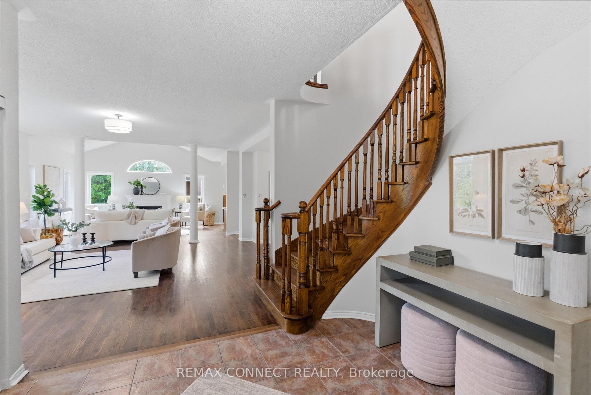 16 White Cedar Drive photo 7