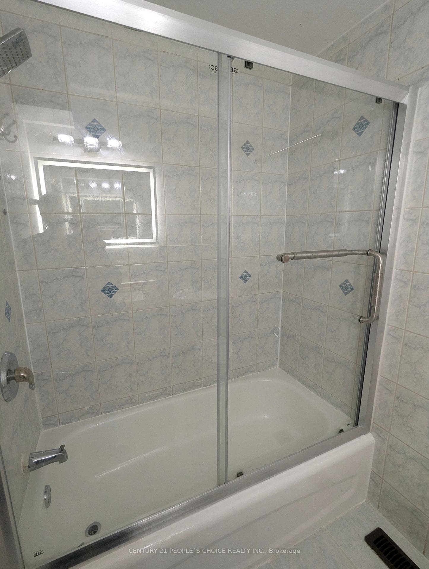 45 Whiteleas Avenue photo 23