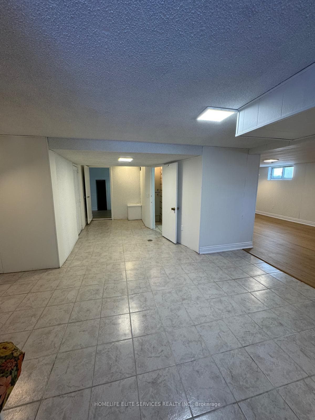 81 Wayne Avenue photo 19