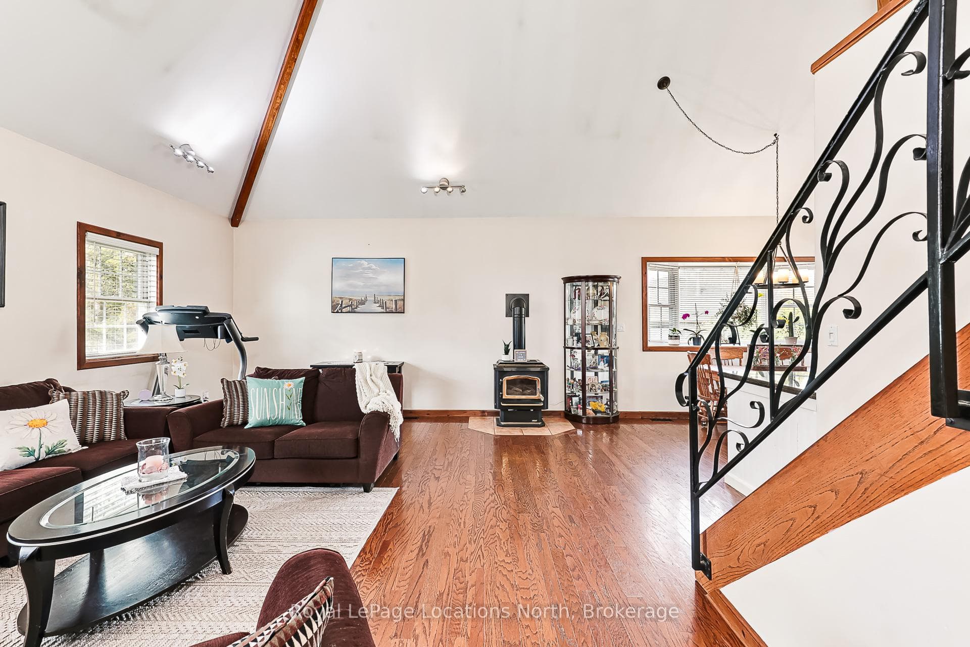 63 BROADVIEW Street photo 5