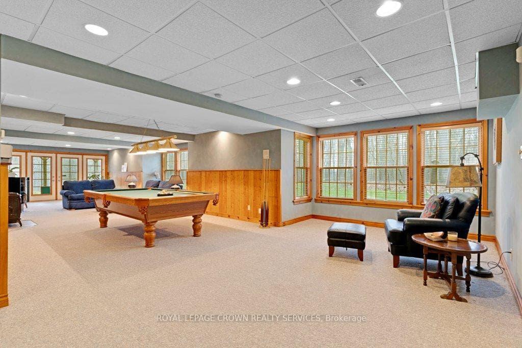 2 Hughson Lane photo 41