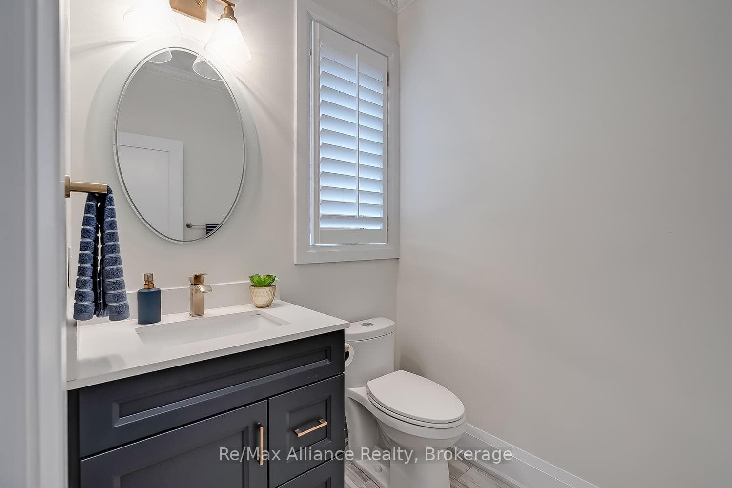 2182 Galloway Drive photo 7