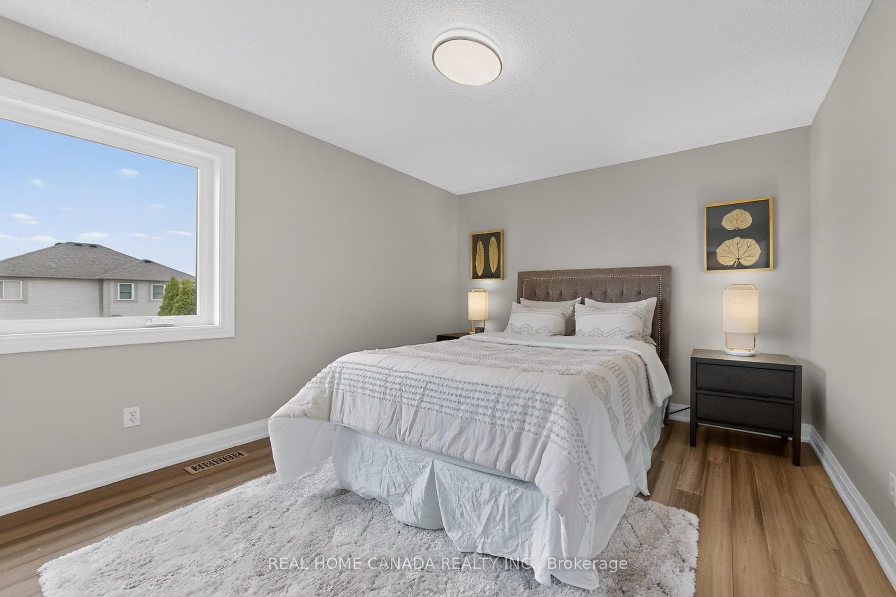 1026 Gordon Heights photo 19