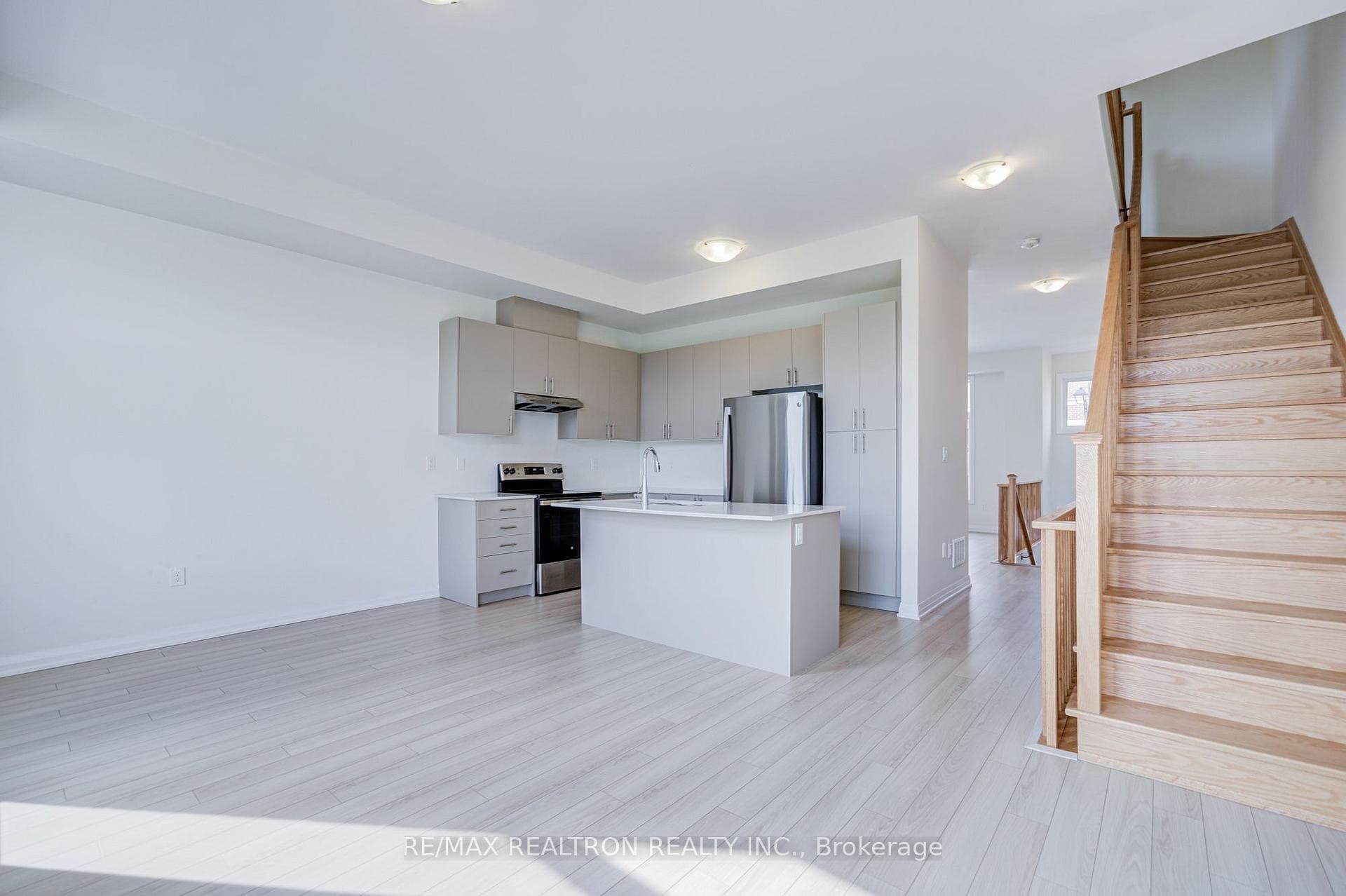 31 Millman Lane photo 15