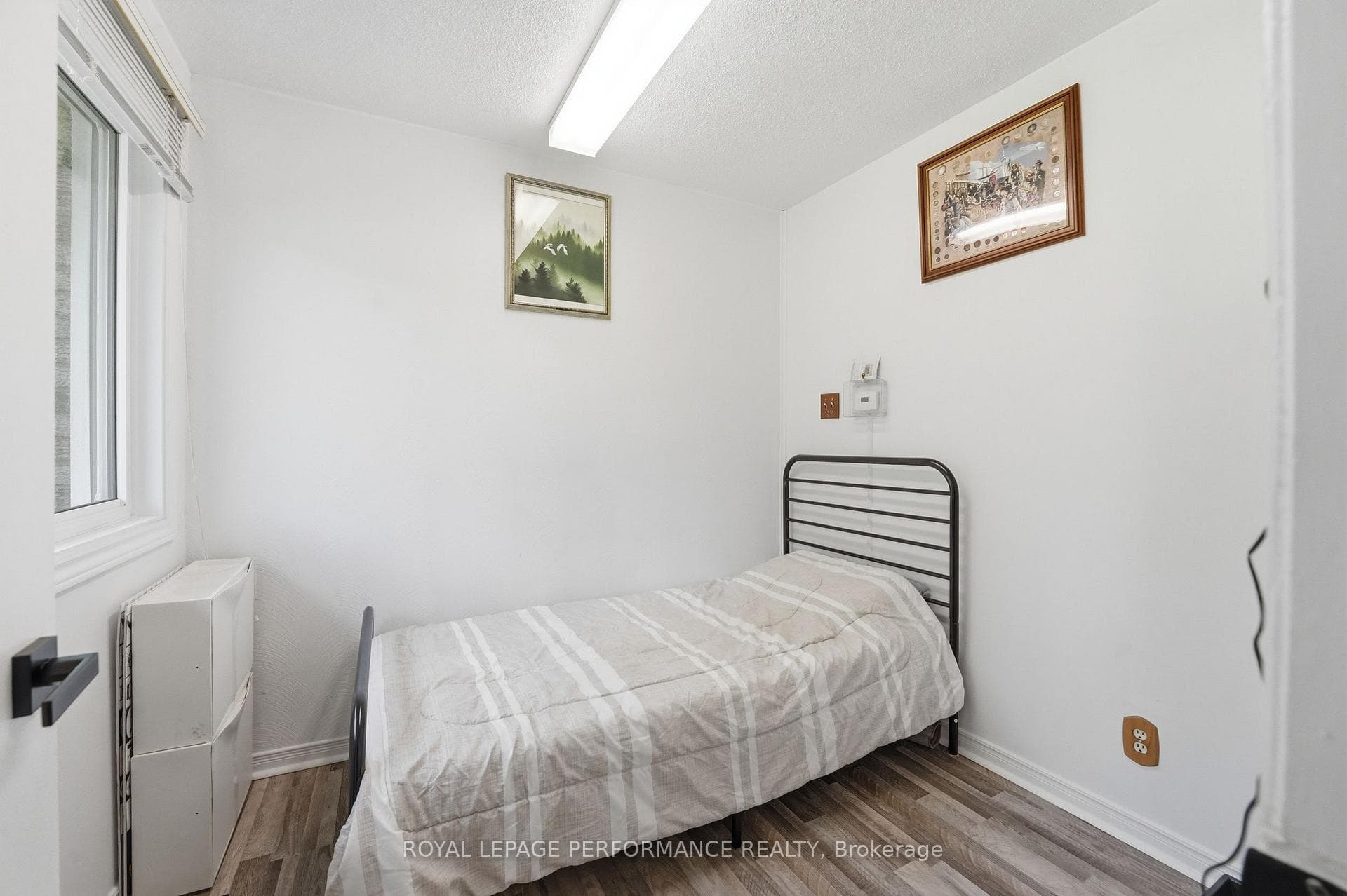 1084 Eadie Road photo 17