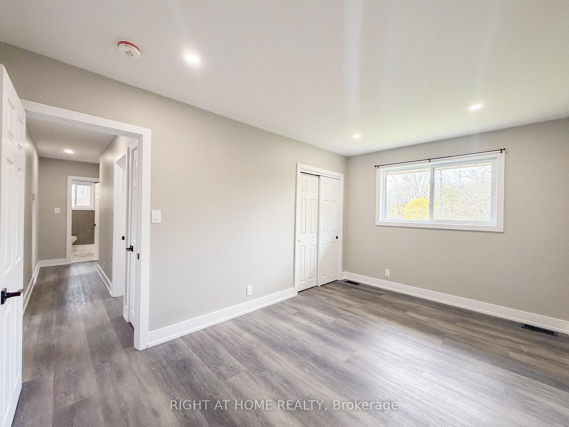 298 Dover Street Unit Upper photo 11