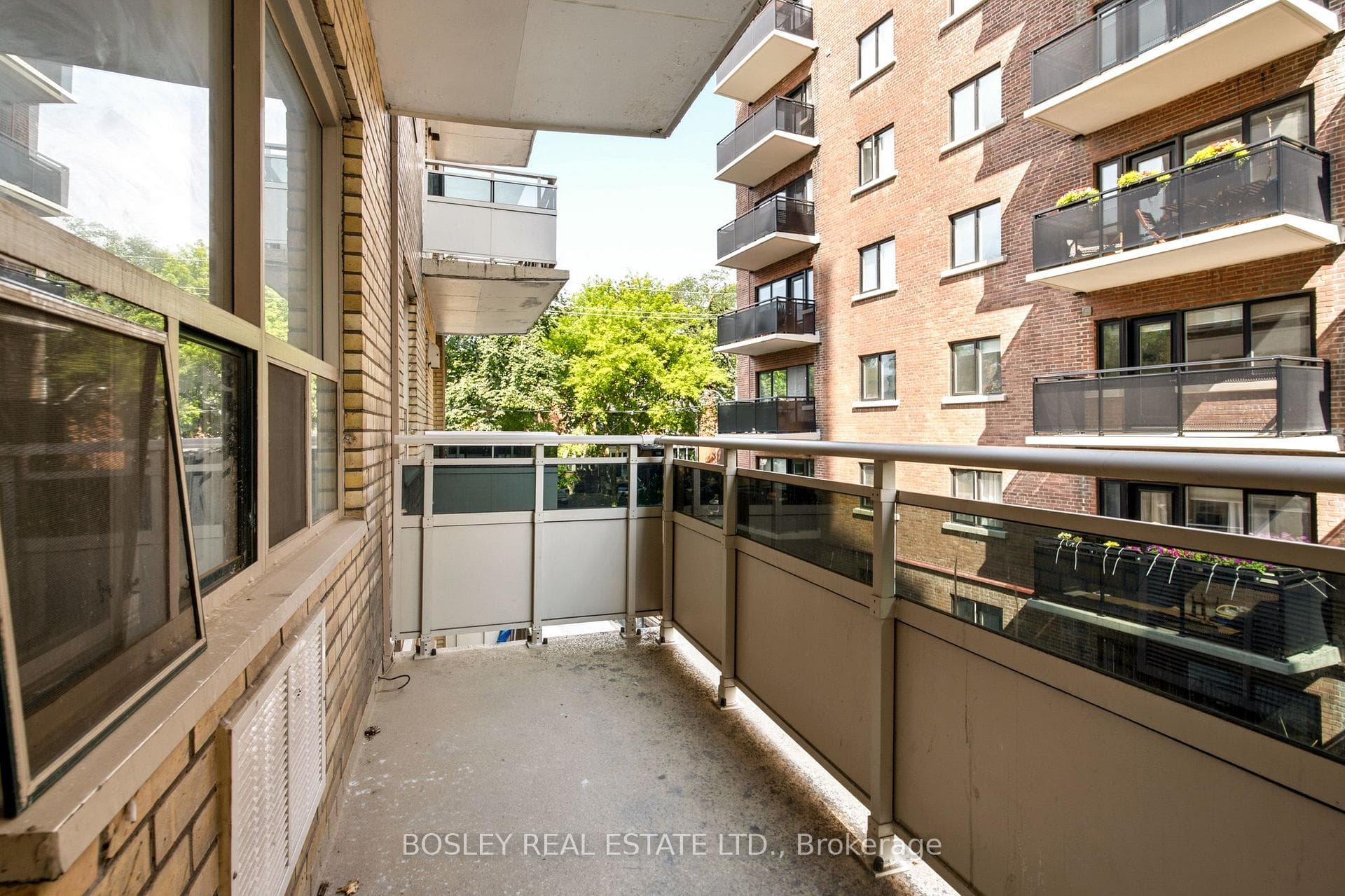 85 Lawton Boulevard Unit 404 photo 15
