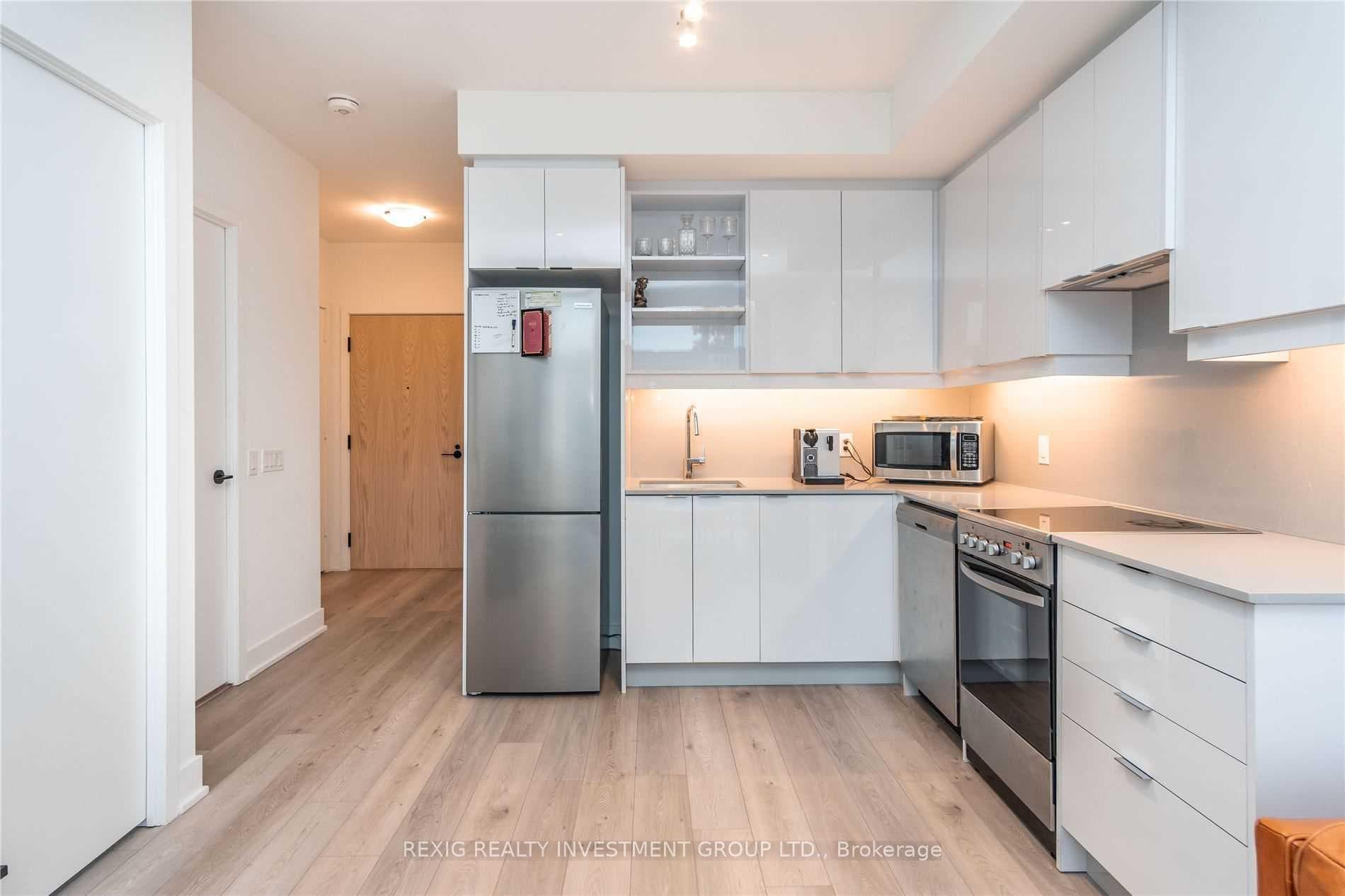 50 George Butchart Drive Unit 112 photo 4