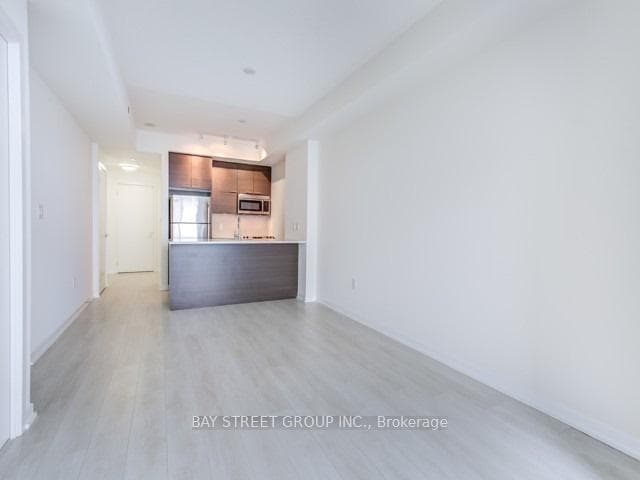 66 Forest Manor Road Unit 2001 photo 15