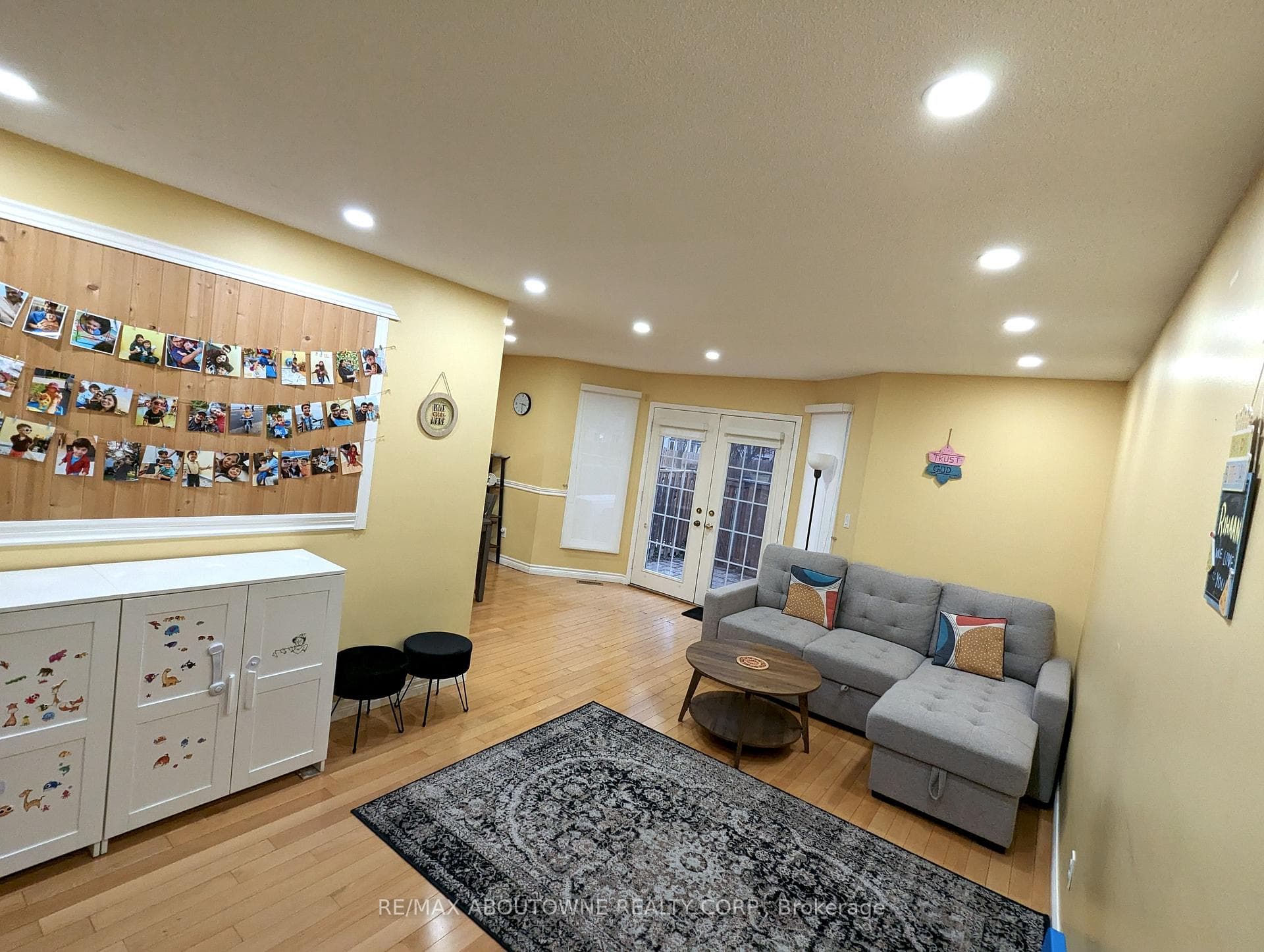 1 Royalwood Court Unit 66 photo 6