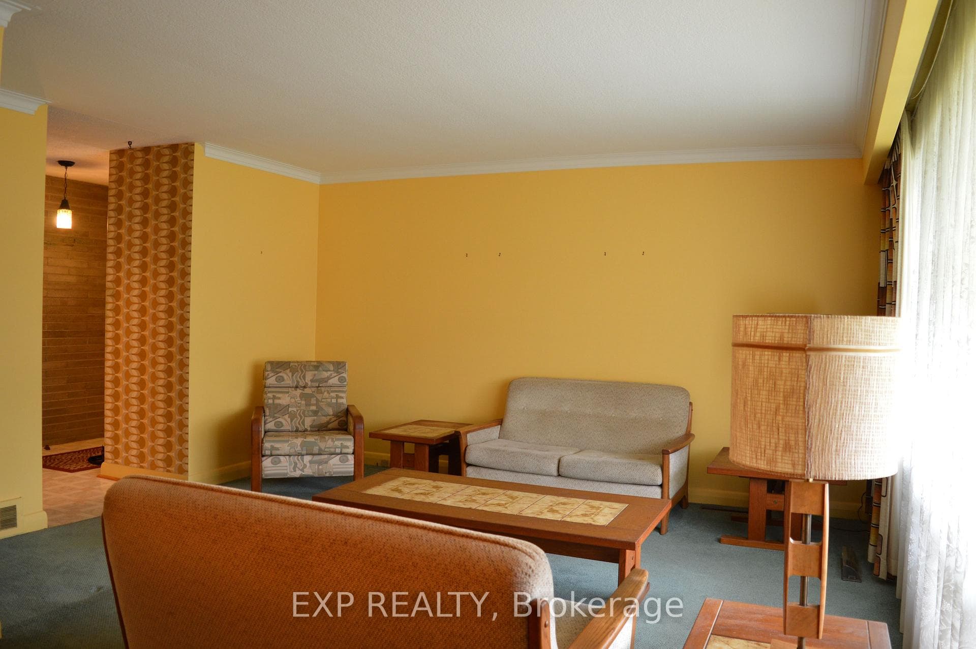 58 Flintridge Road photo 3