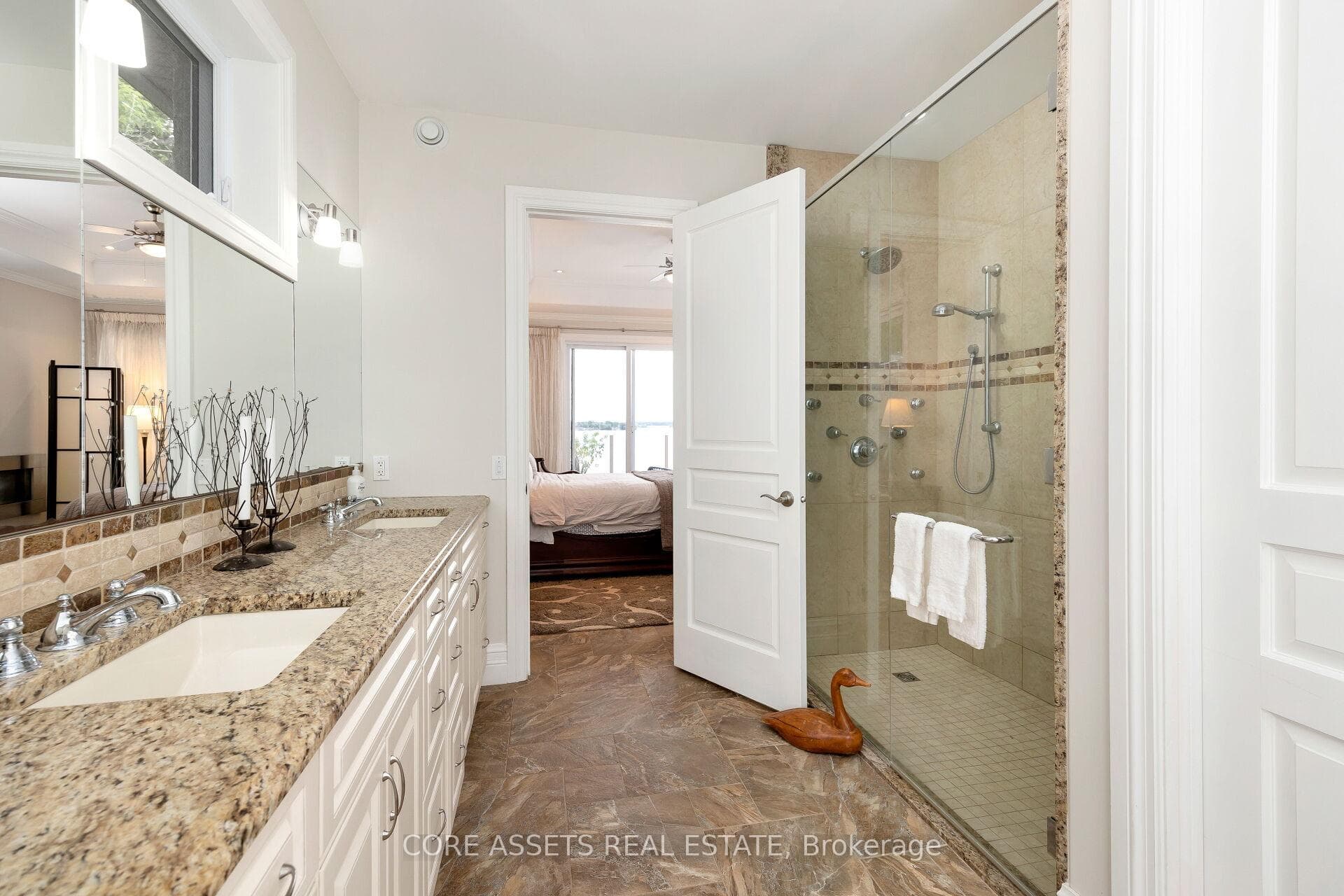 30 Roblin Lane photo 26