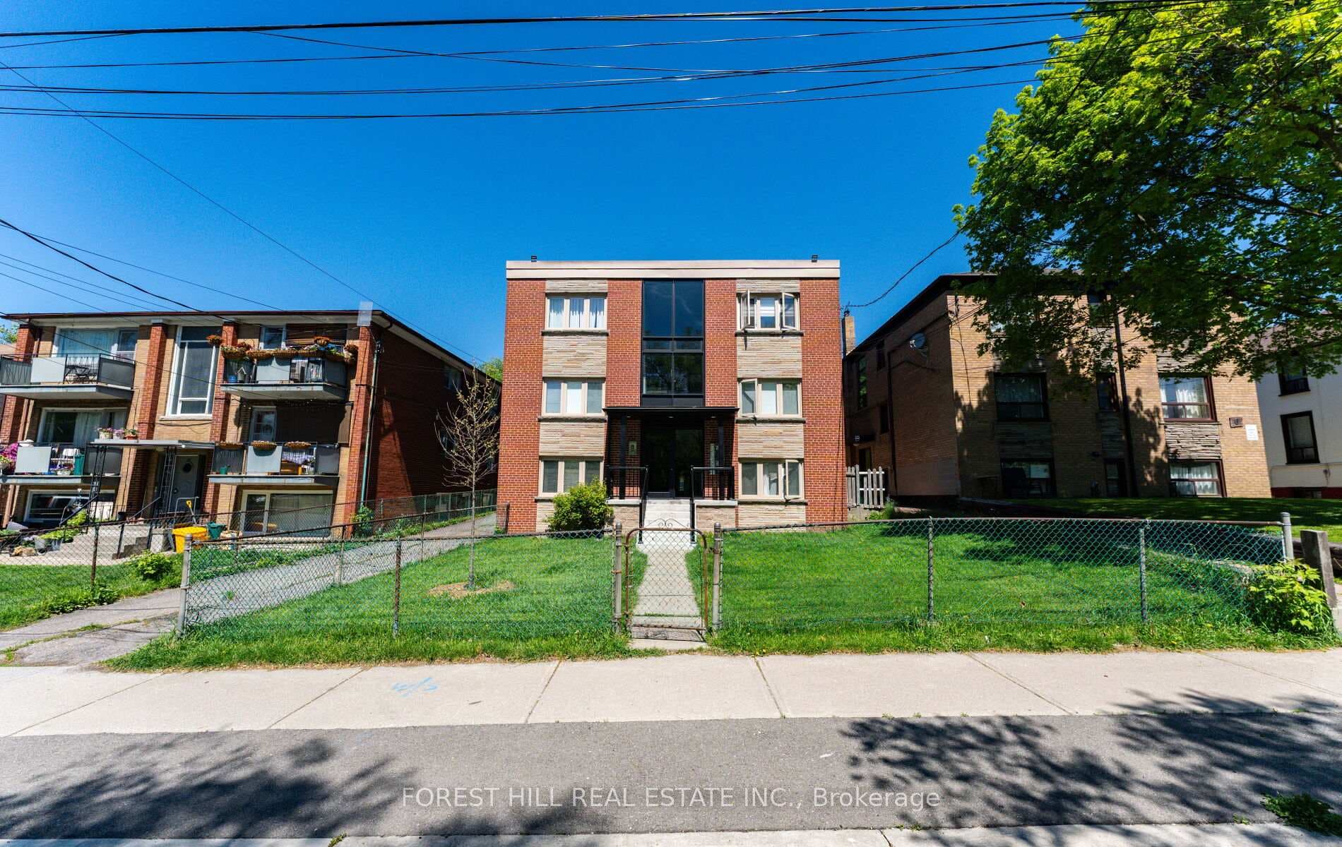 8 Victoria Street Unit 3 photo 1