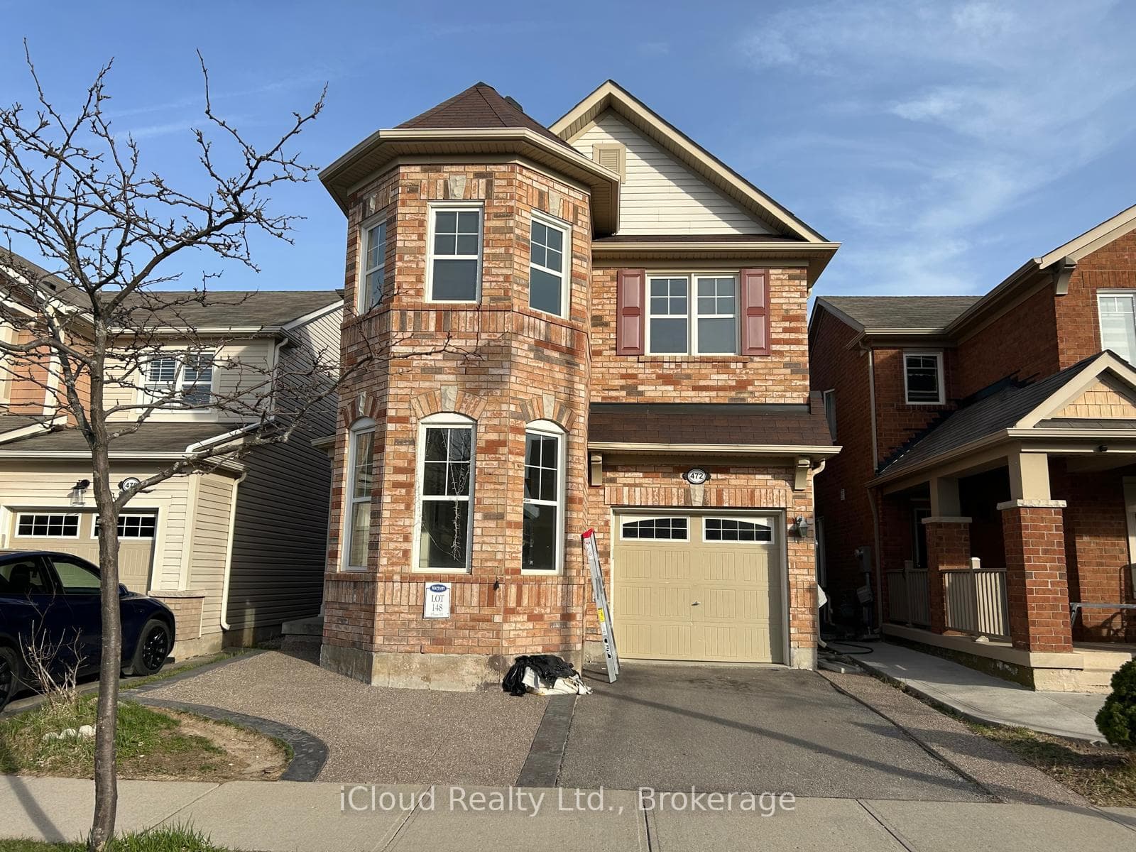 472 Carbert Crescent photo 1