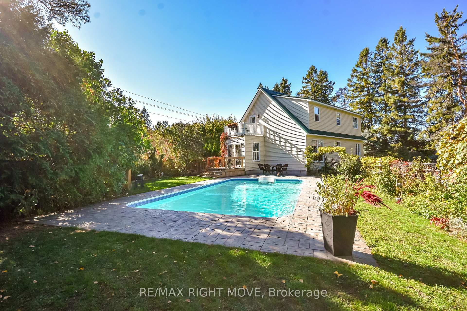4043 Digby Drive photo 35
