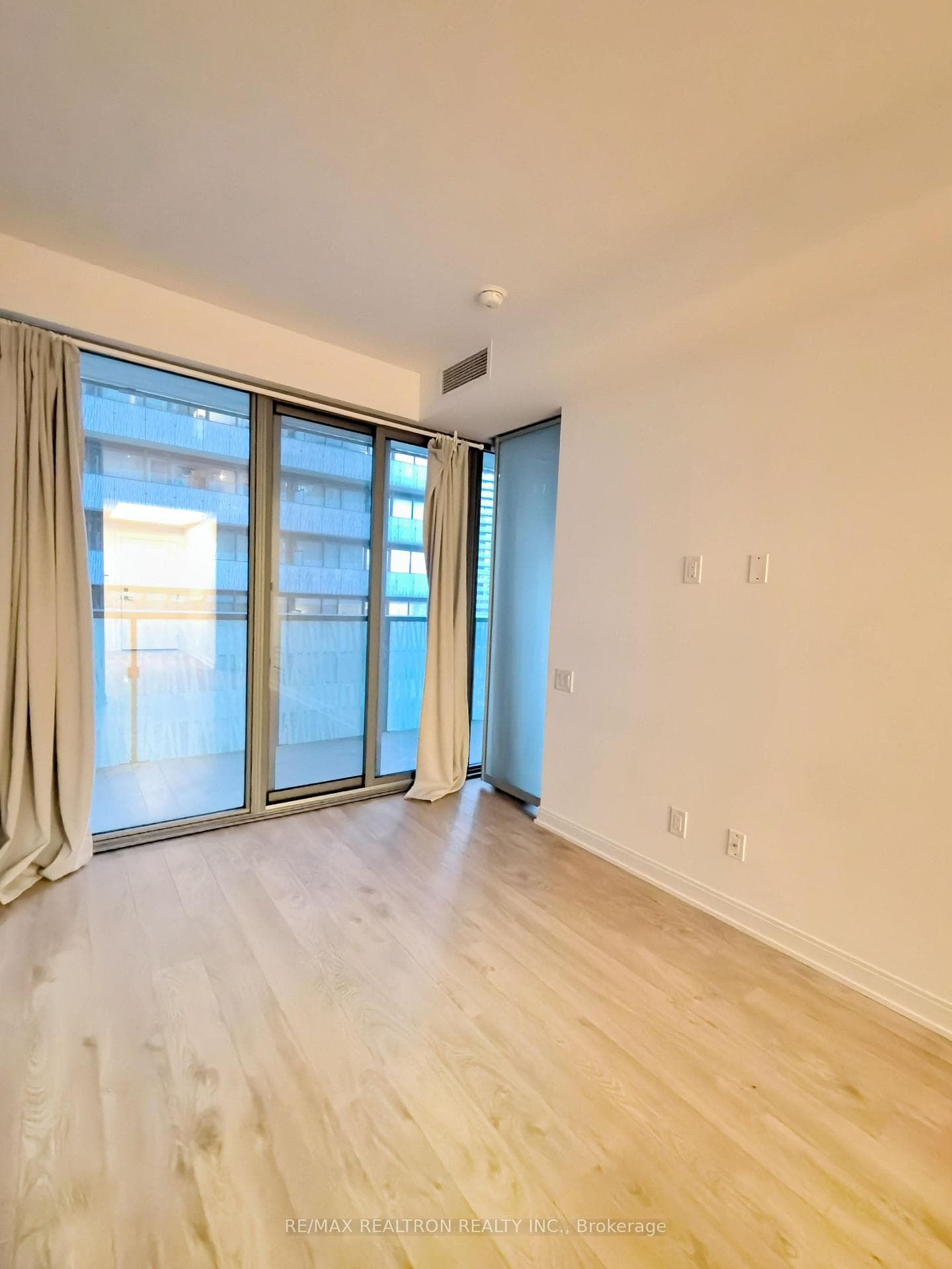 50 Charles Street Unit 2607 photo 6