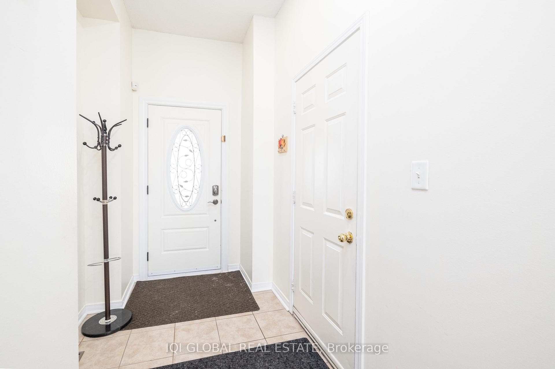 132 Bayly Street photo 4