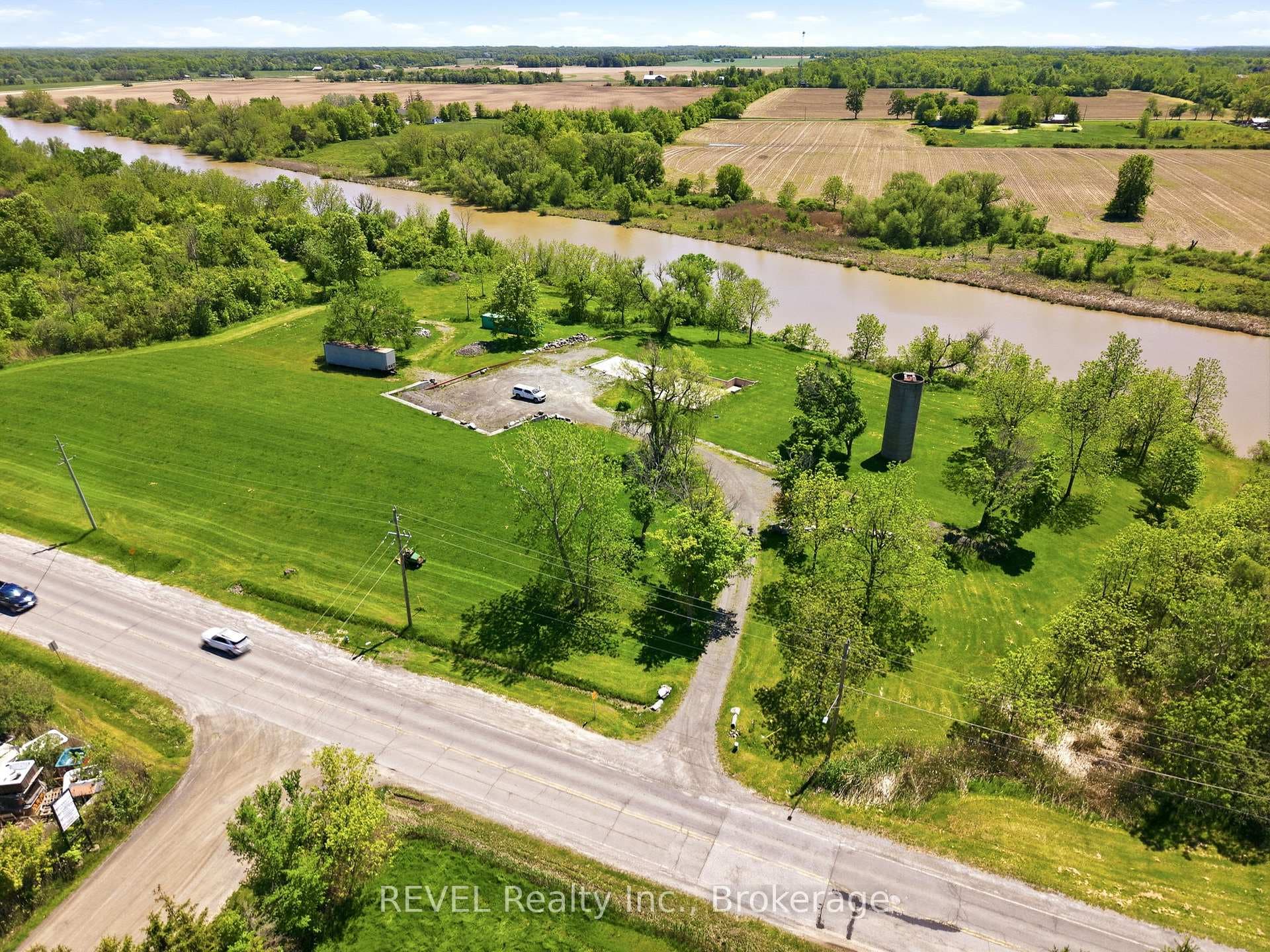 1373 Chippawa Creek Road photo 16