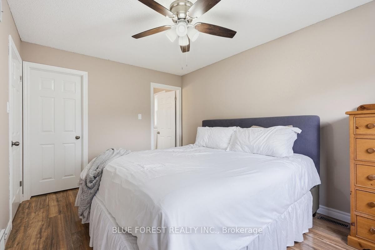 1367 Reardon Boulevard photo 21