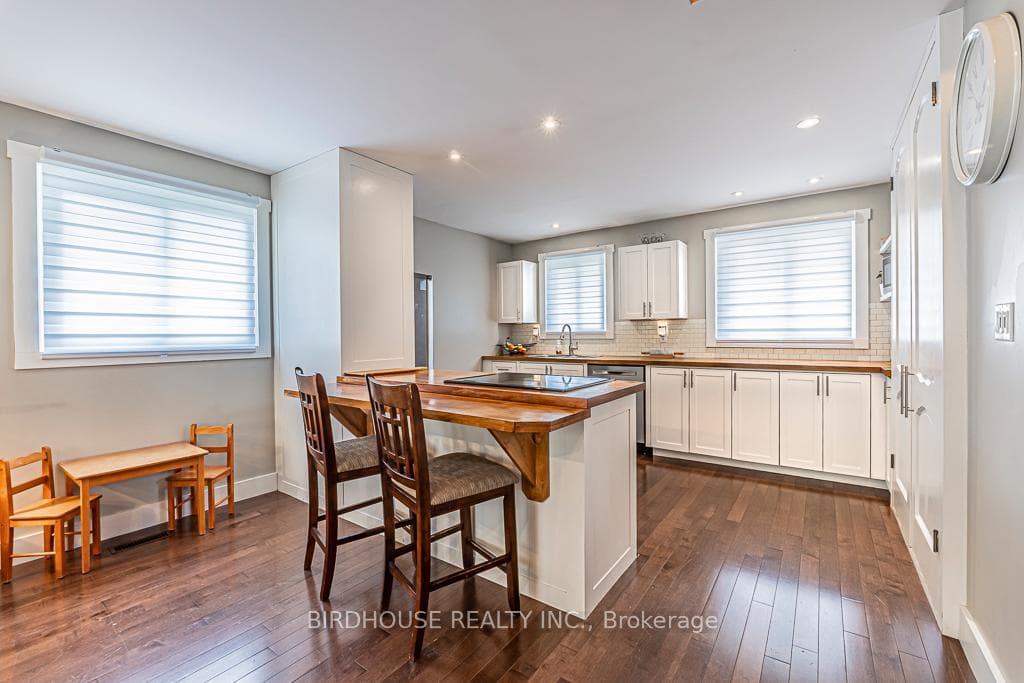 17 Mohawk Drive photo 12