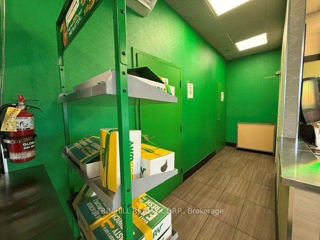 9661 JANE Street Unit 10 photo 9