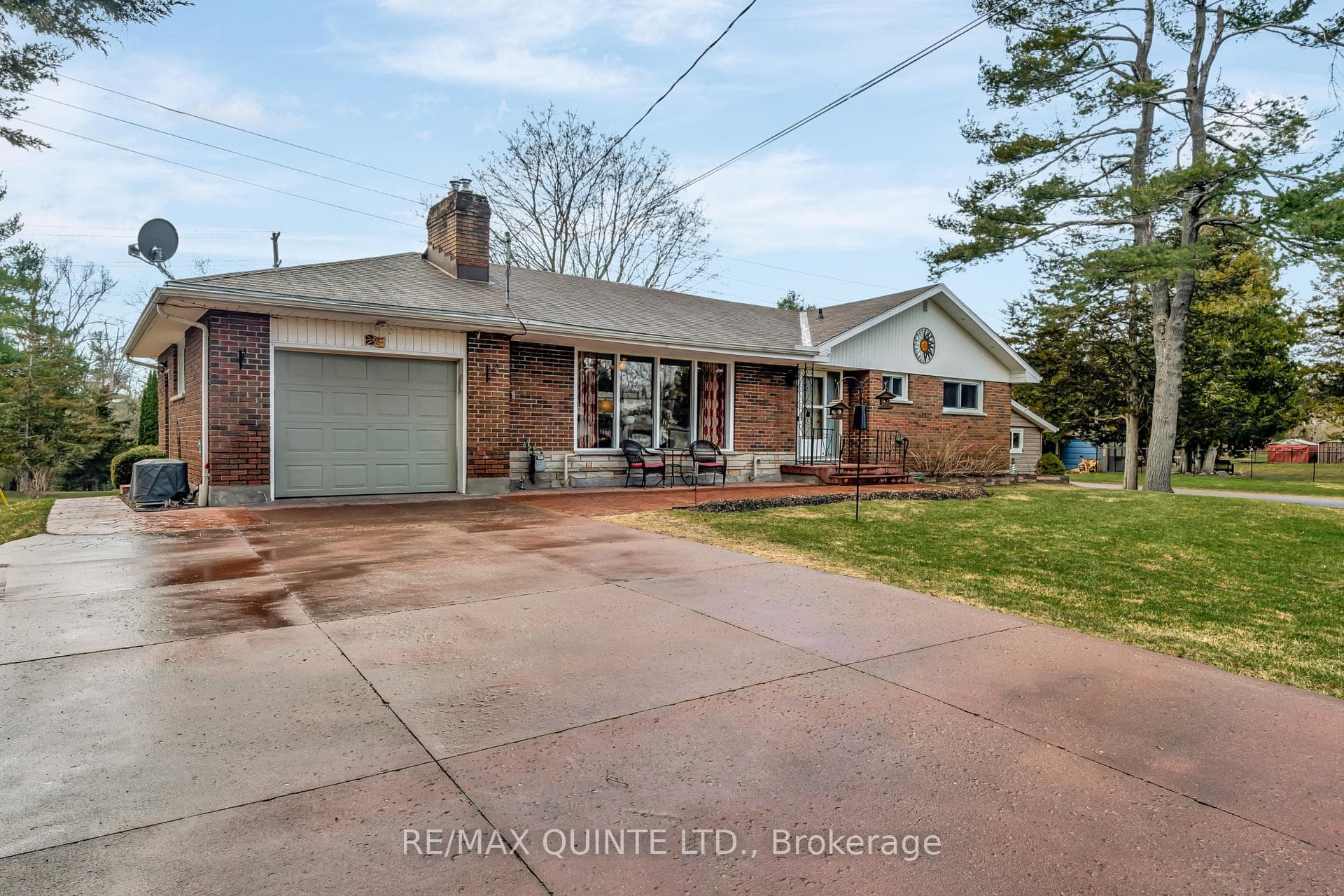 52 Gates Avenue photo 48