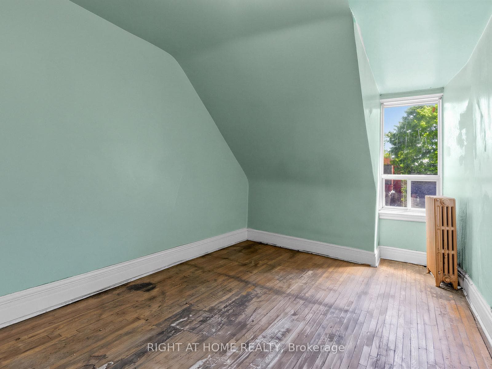 91 Borden Street photo 26