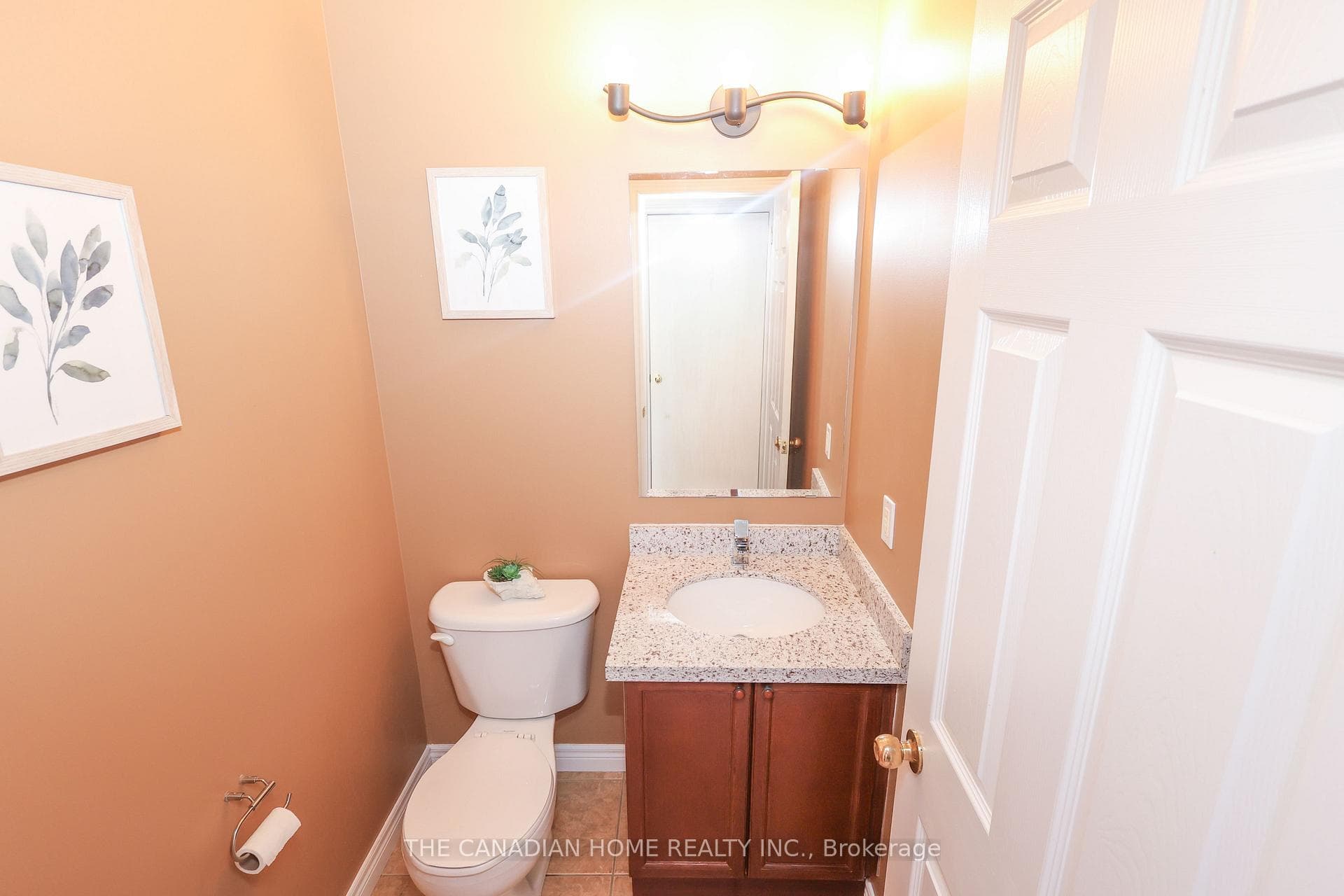 5187 Garland Crescent photo 17