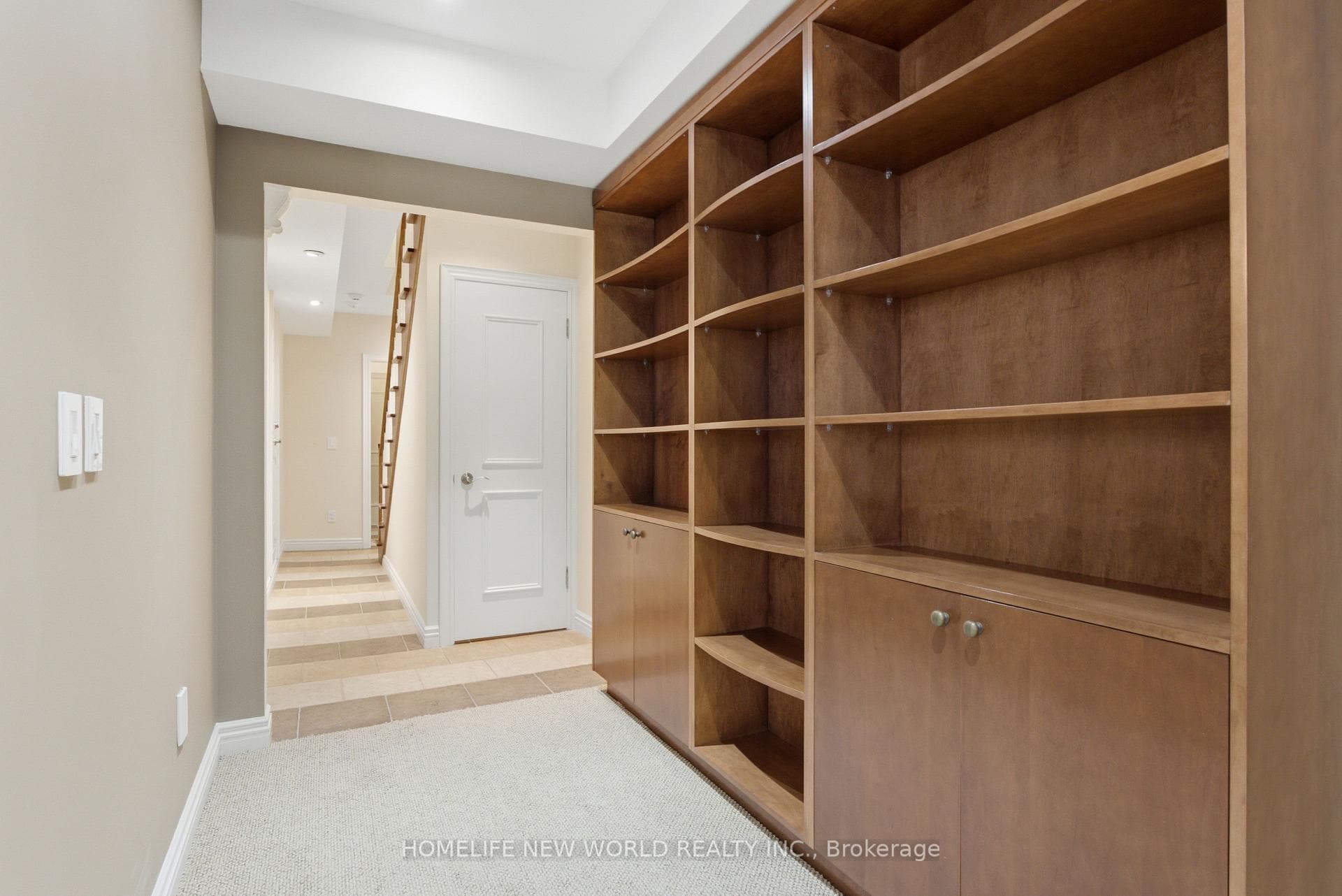 412 Deloraine Avenue photo 36