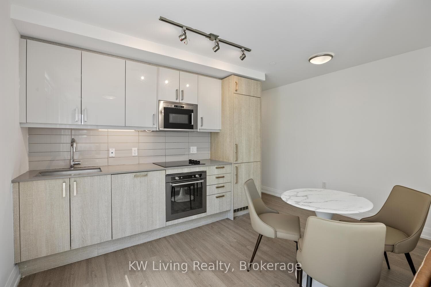 77 Mutual Street Unit 309 photo 21