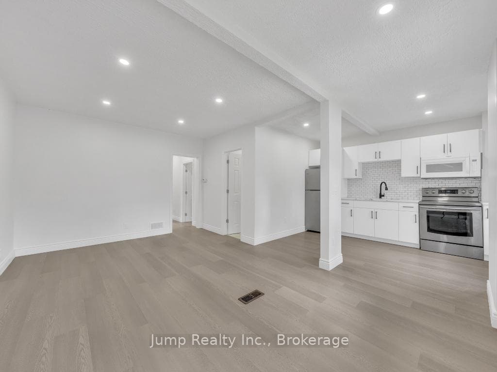 1662 Cadillac Street photo 12